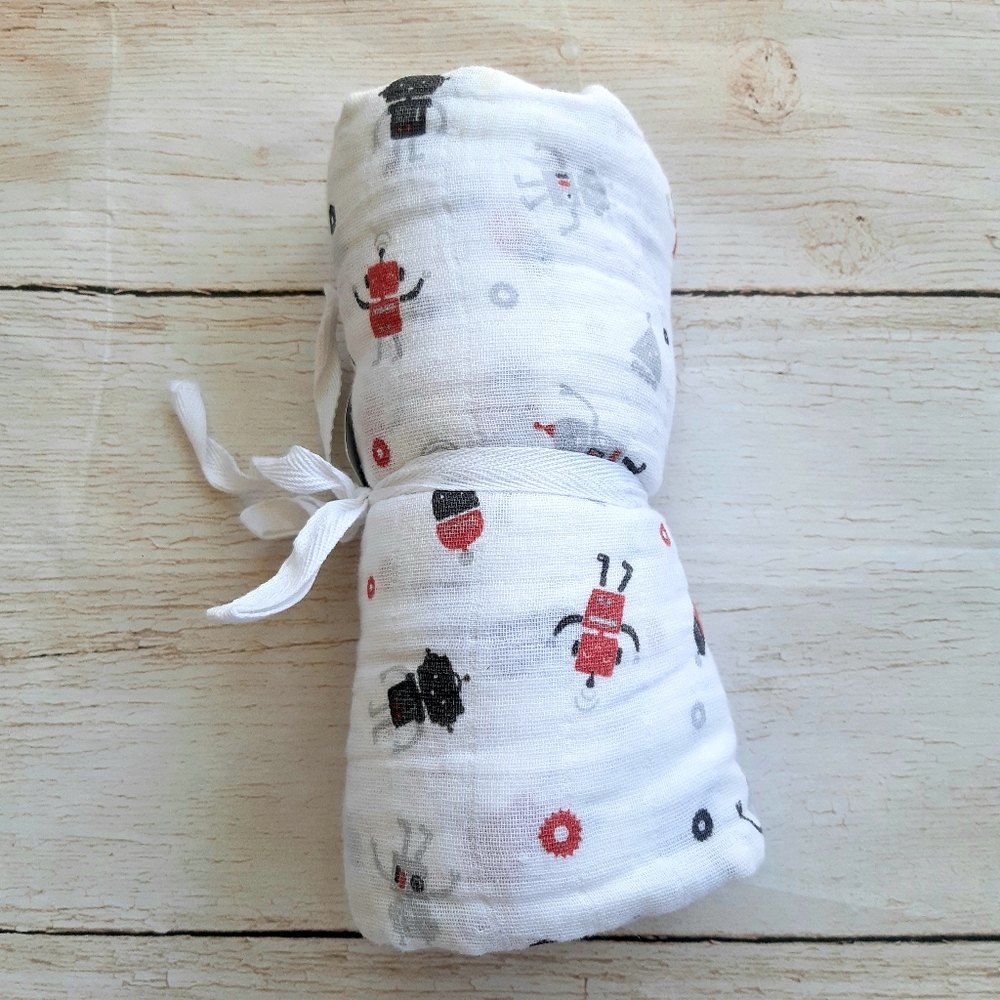 Perlim Pinpin Muslin Swaddle Blanket NWT Robot Print Cotton